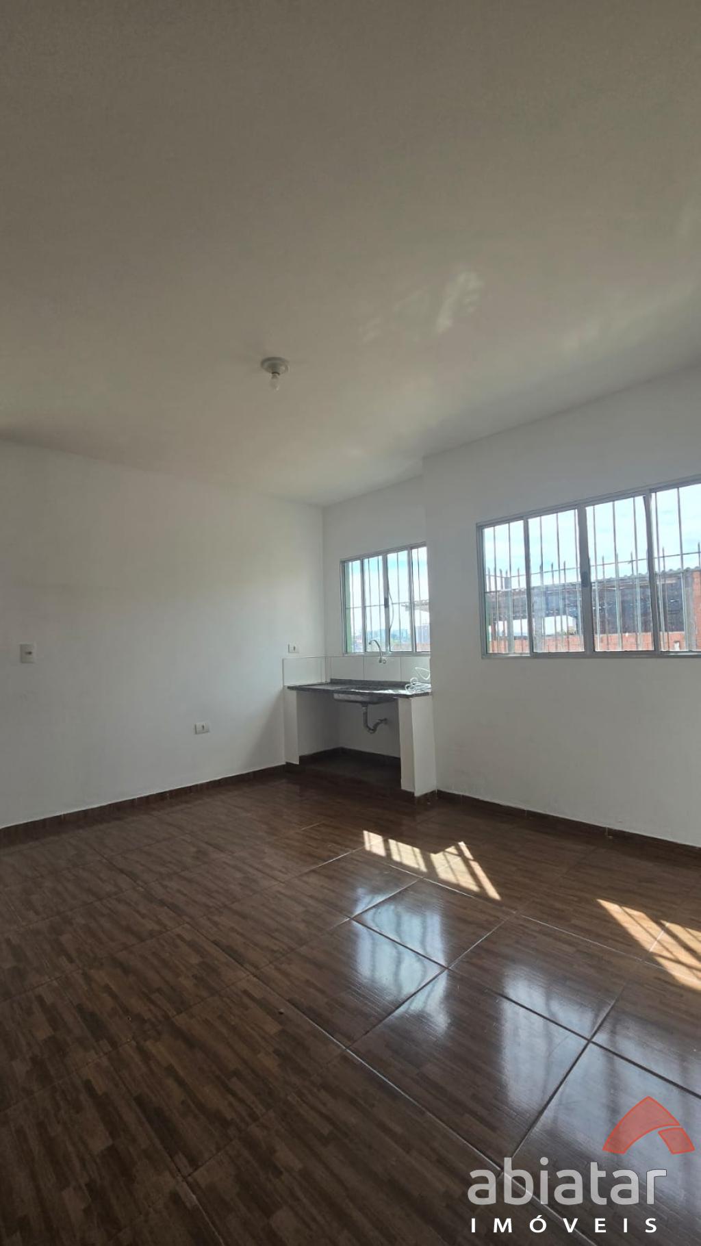 Alugar Casa no bairro Jardim Record na cidade de Taboão da Serra-SP