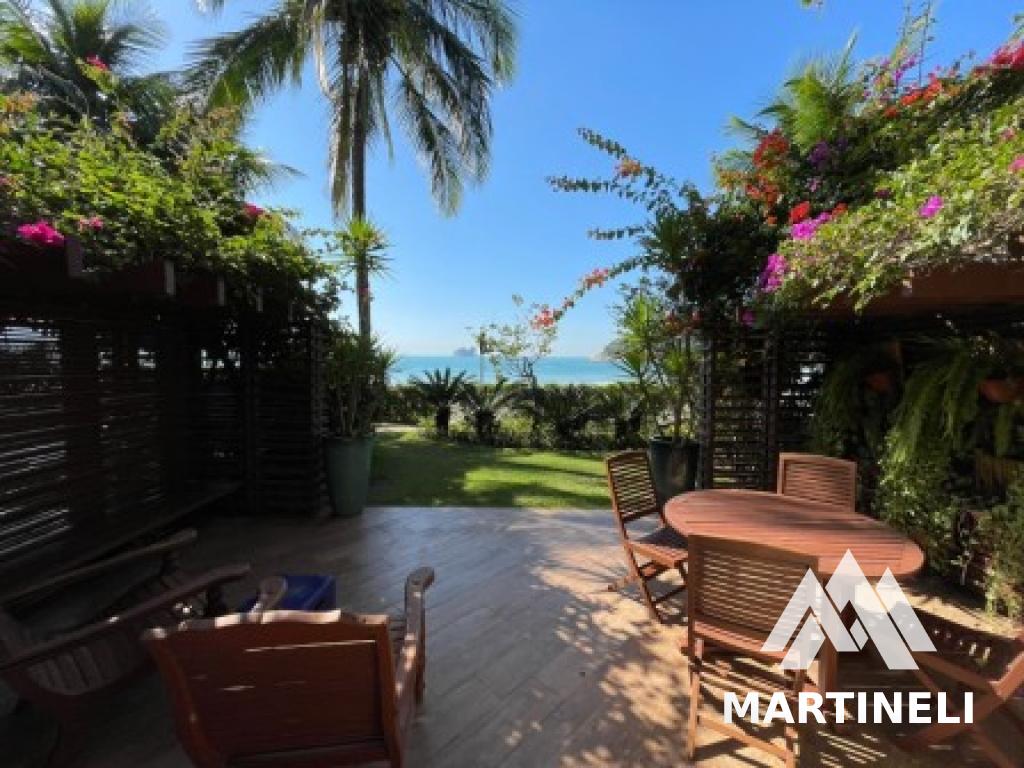 Comprar Casa no bairro Balneário Praia do Pernambuco na cidade de Guarujá-SP